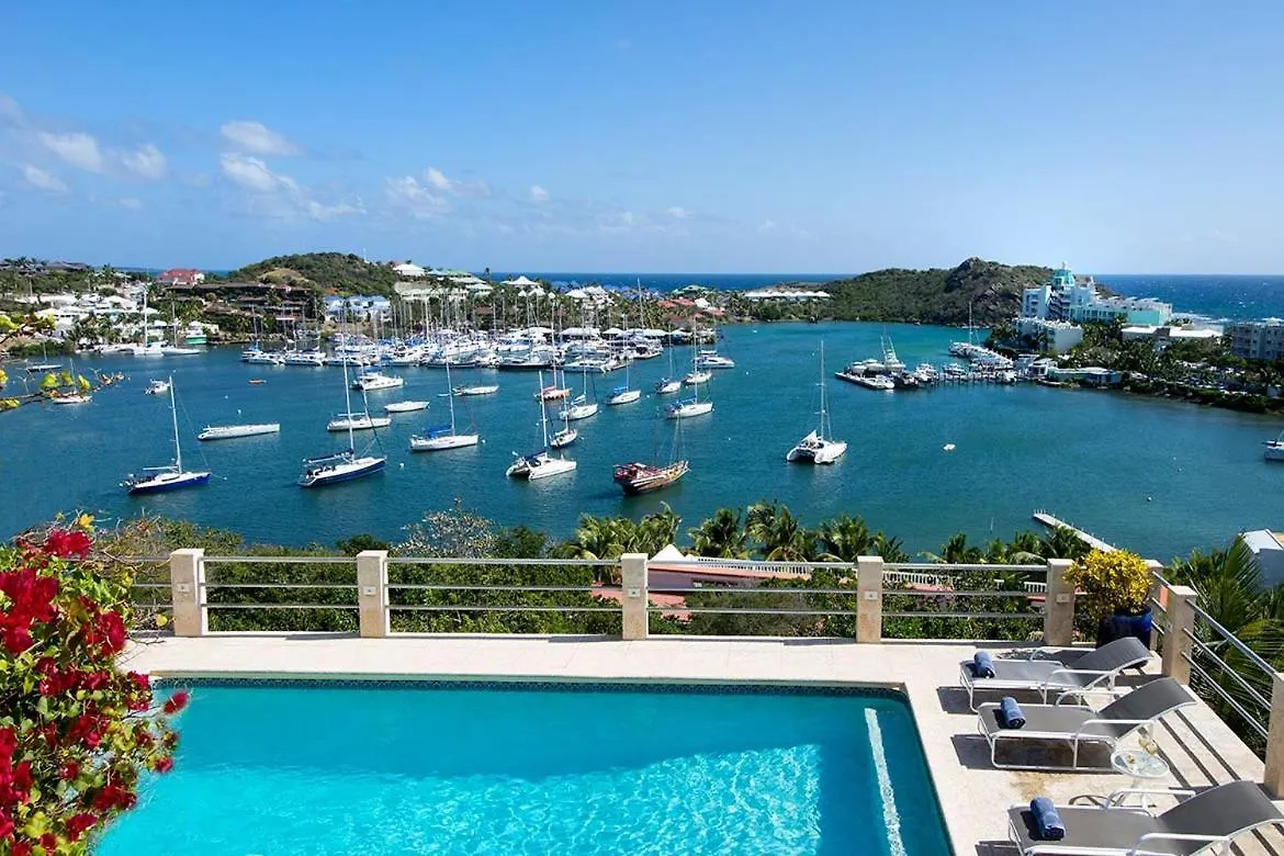 Villa Luminara- Lux Pool, Garden, Retreat & Beach Oyster Pond