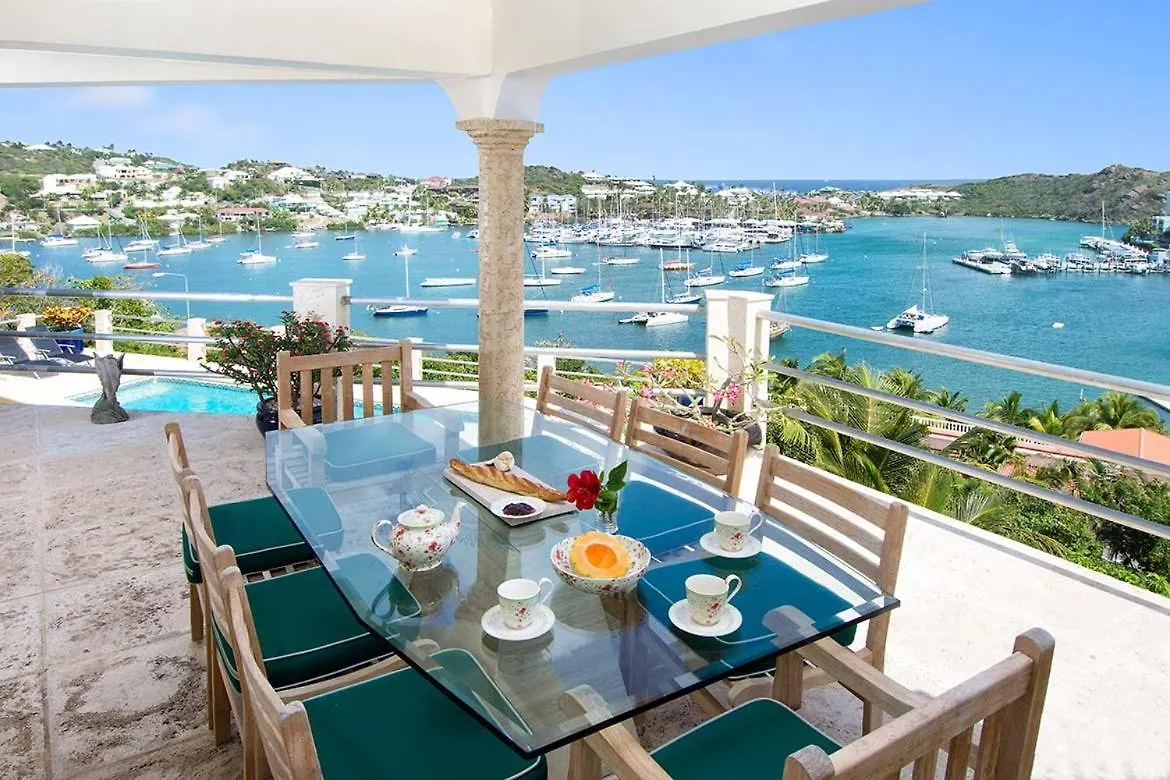 Villa Luminara- Lux Pool, Garden, Retreat & Beach Oyster Pond