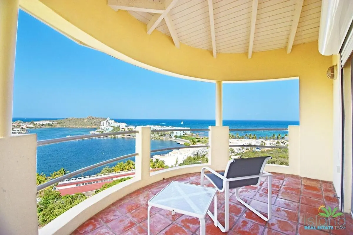 Villa Luminara- Lux Pool, Garden, Retreat & Beach Oyster Pond